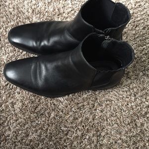 Calvin Klein size 10.5